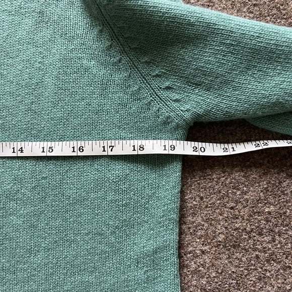 Sutton Studios Bloomingdale’s 100% Cashmere Teal V Neck Cardigan Sweater Small - Picture 10 of 12